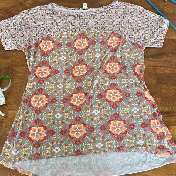 Bohemian style tshirt sz xl - Picture 1 of 5
